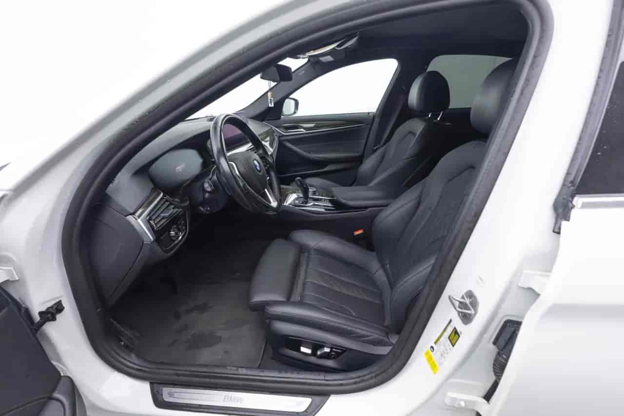 BMW 530i - 10