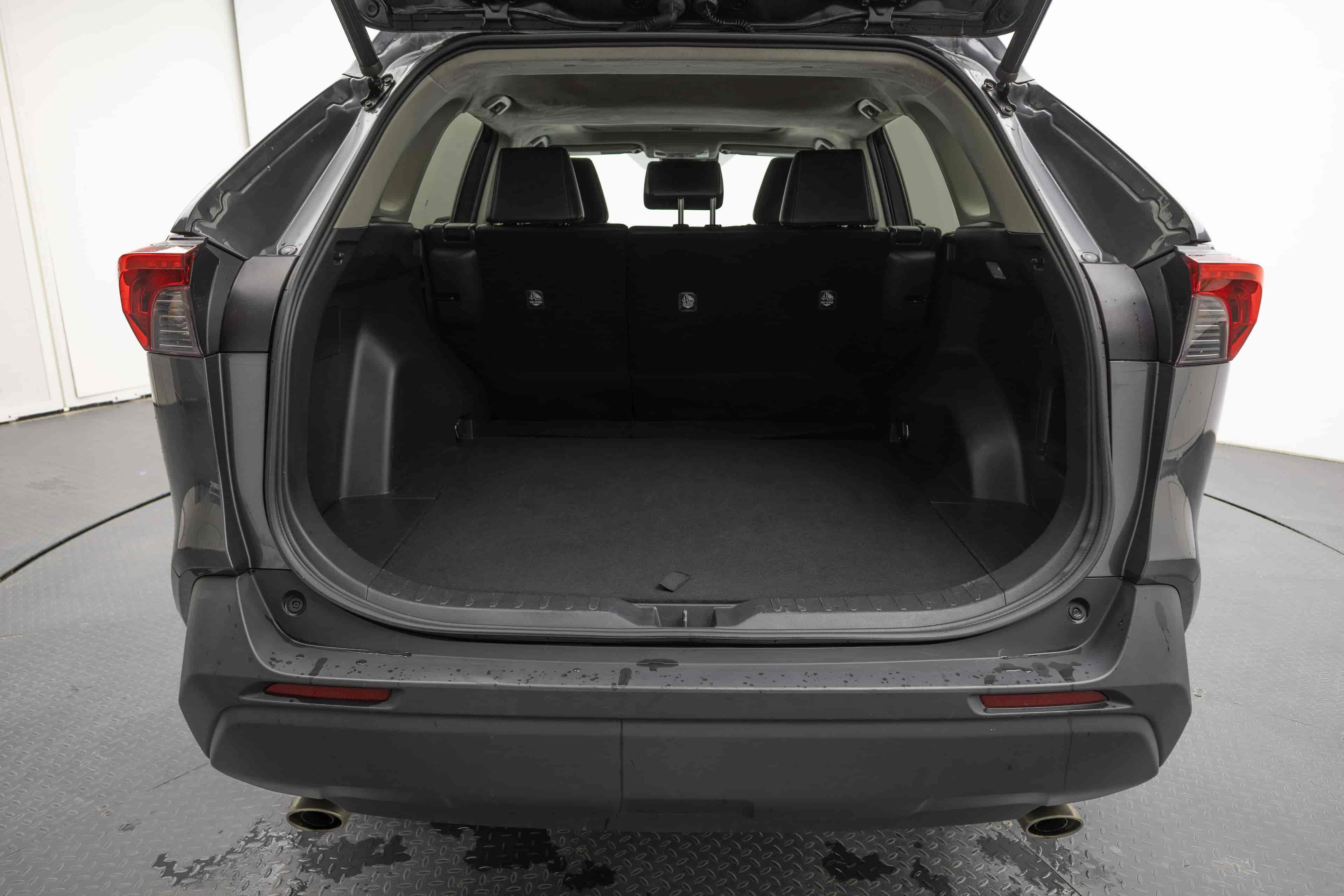 TOYOTA RAV4 - 7