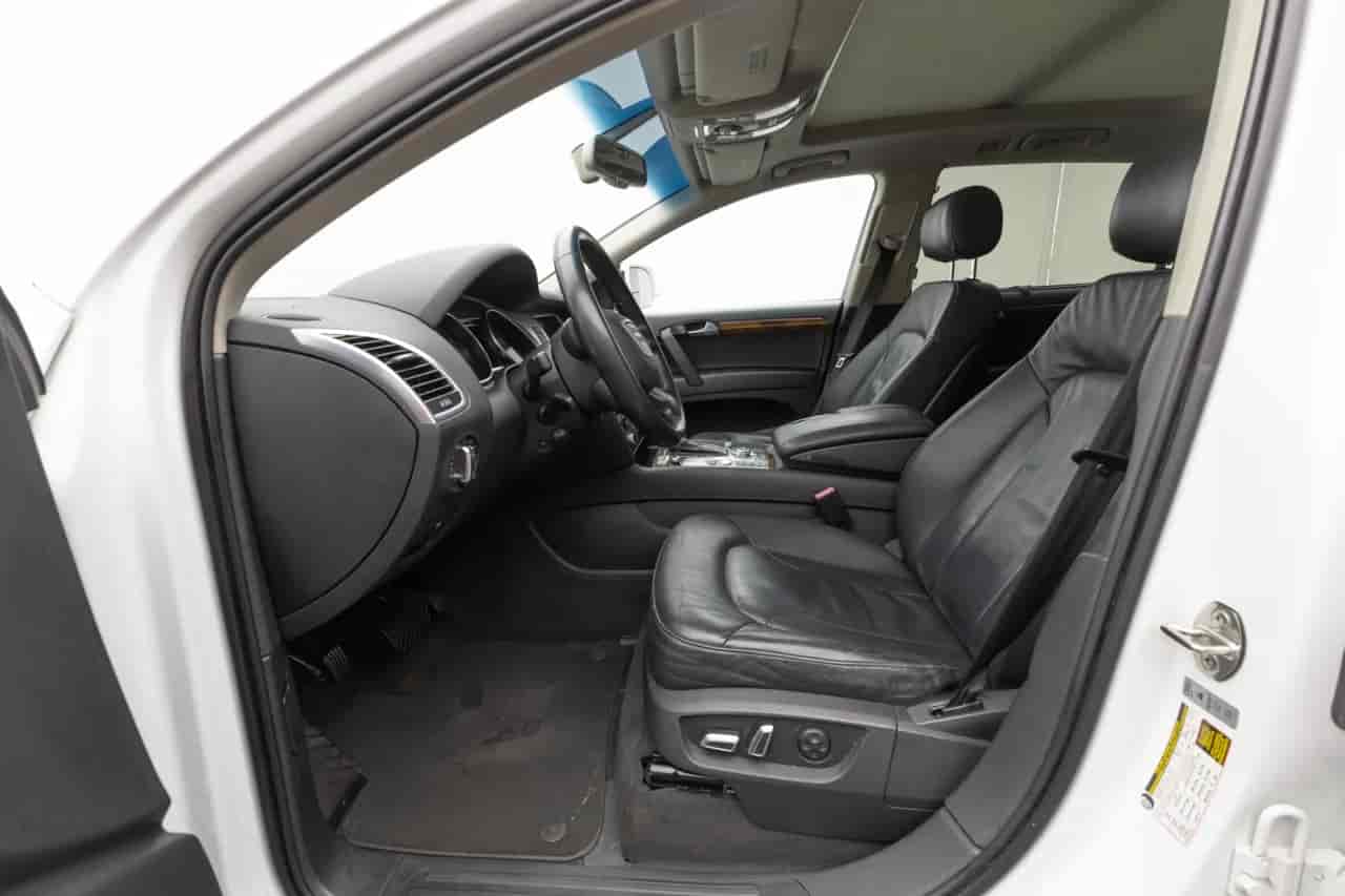 AUDI Q7 - 10