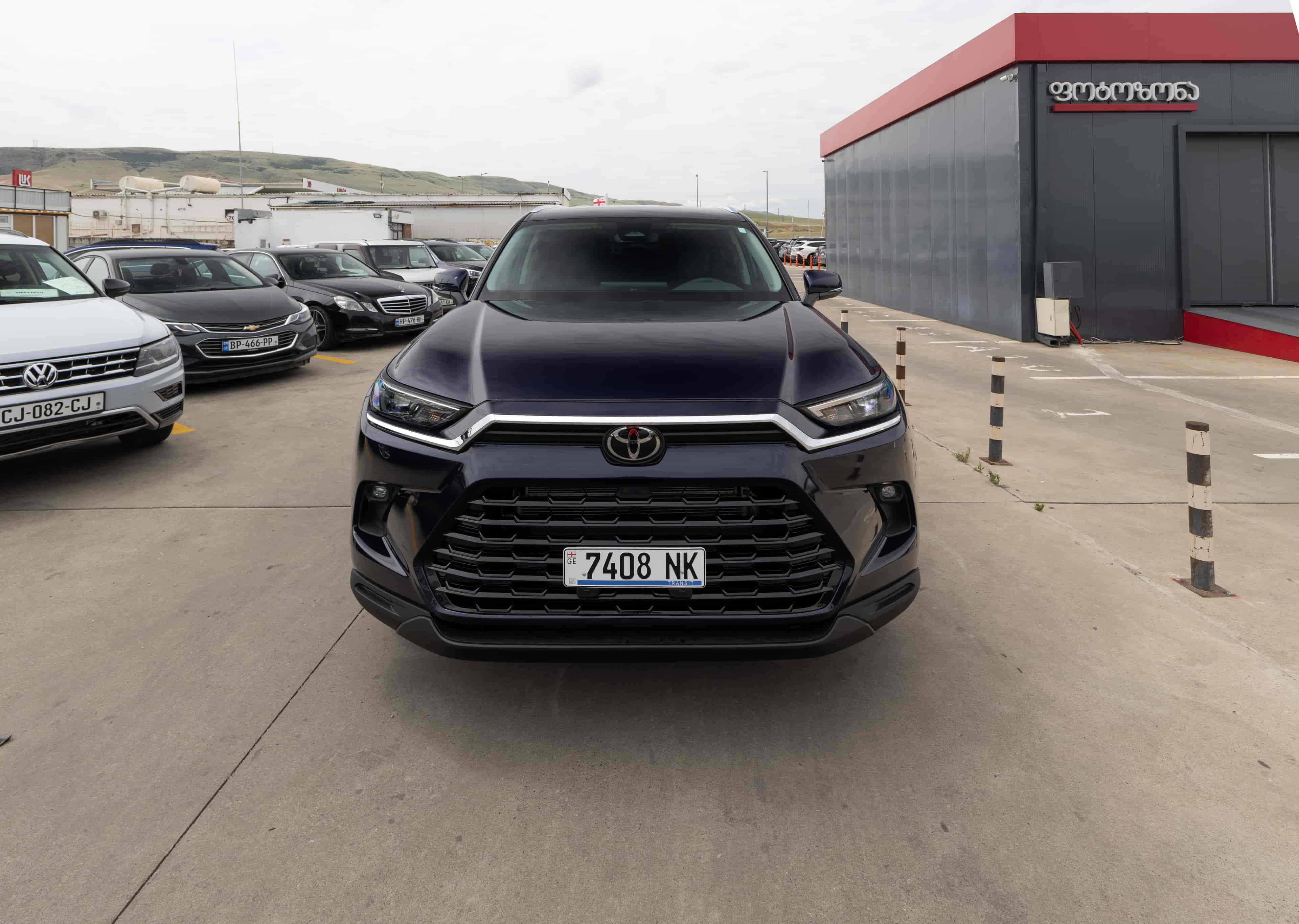 TOYOTA Grand Highlander - 2