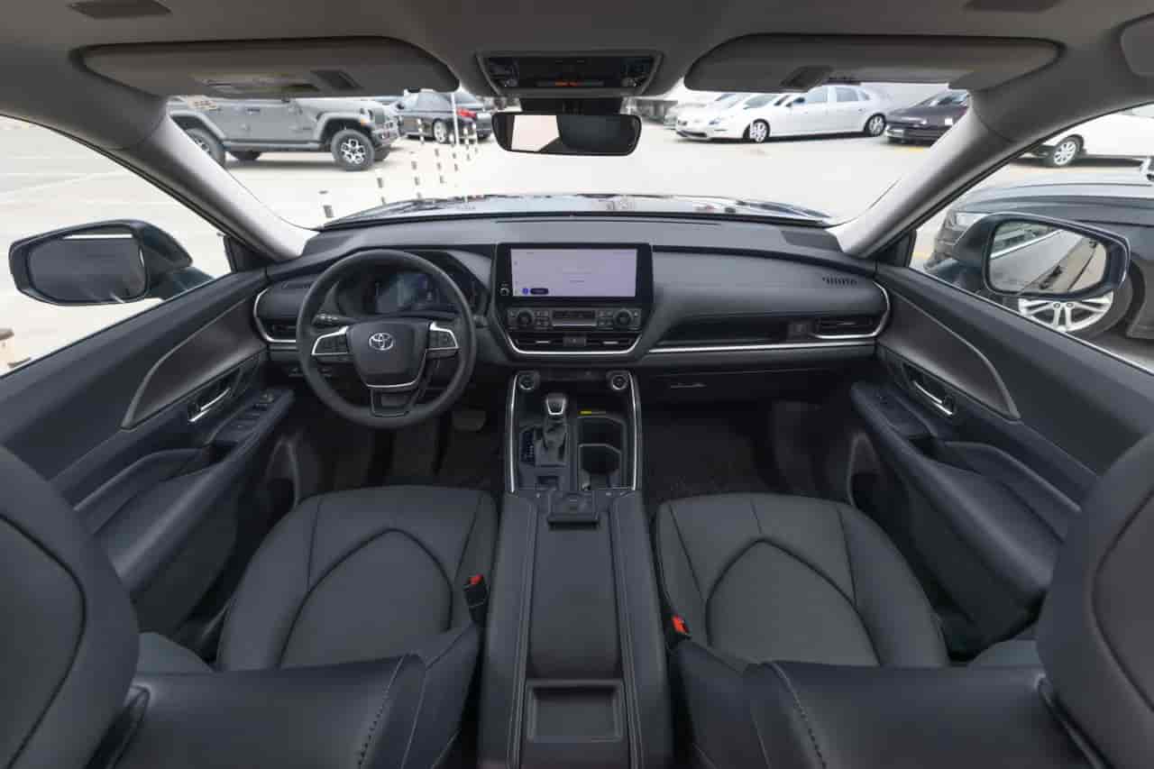TOYOTA Grand Highlander - 9