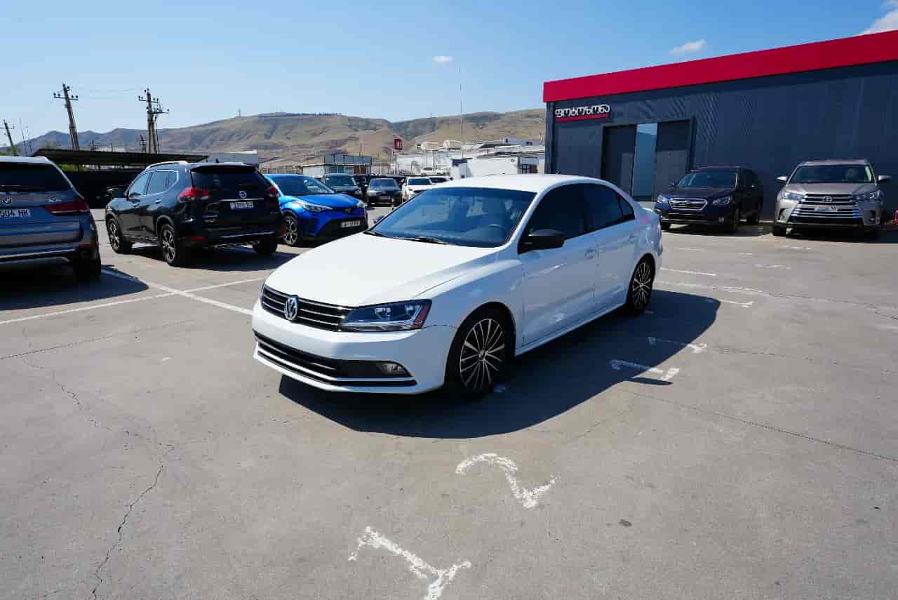 VOLKSWAGEN Jetta - 1