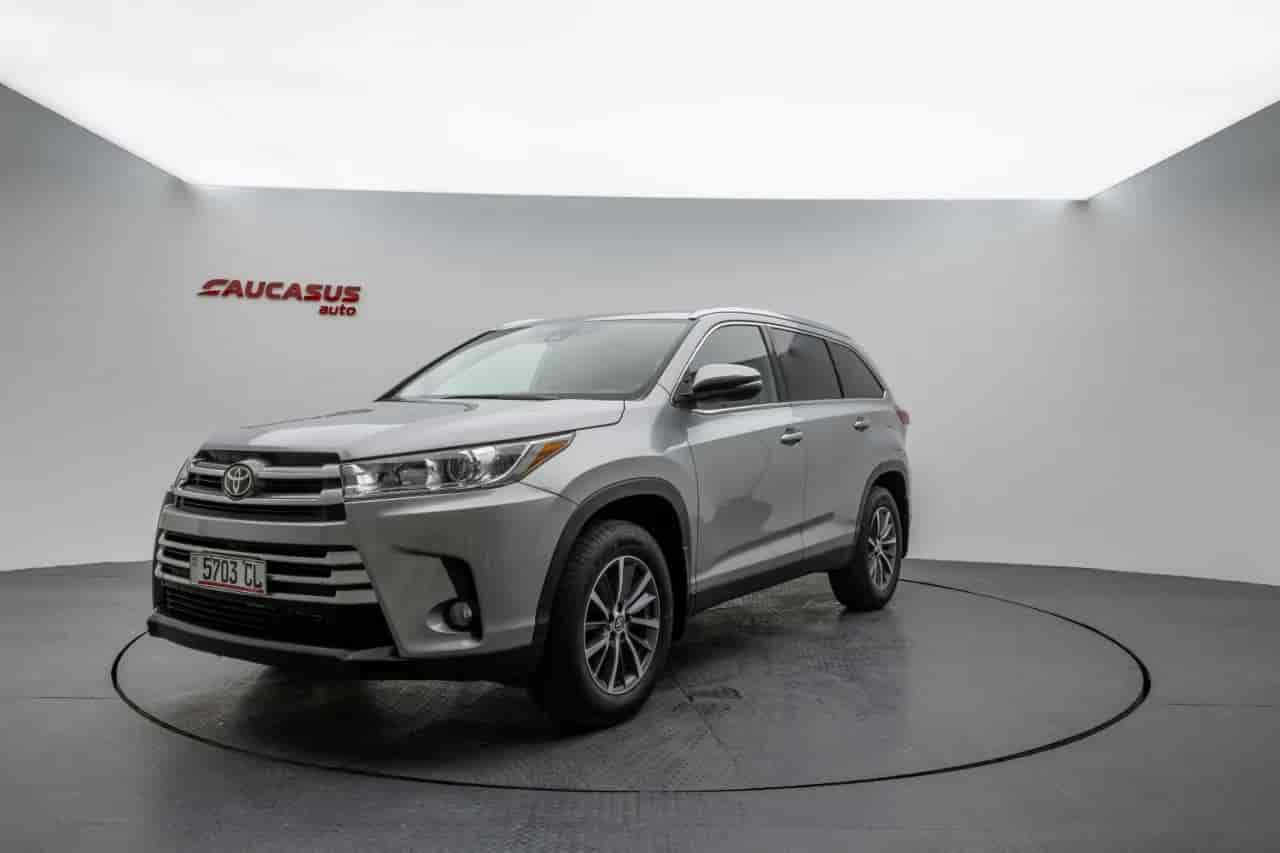TOYOTA Highlander - 3