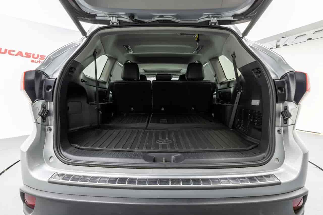 TOYOTA Highlander - 9