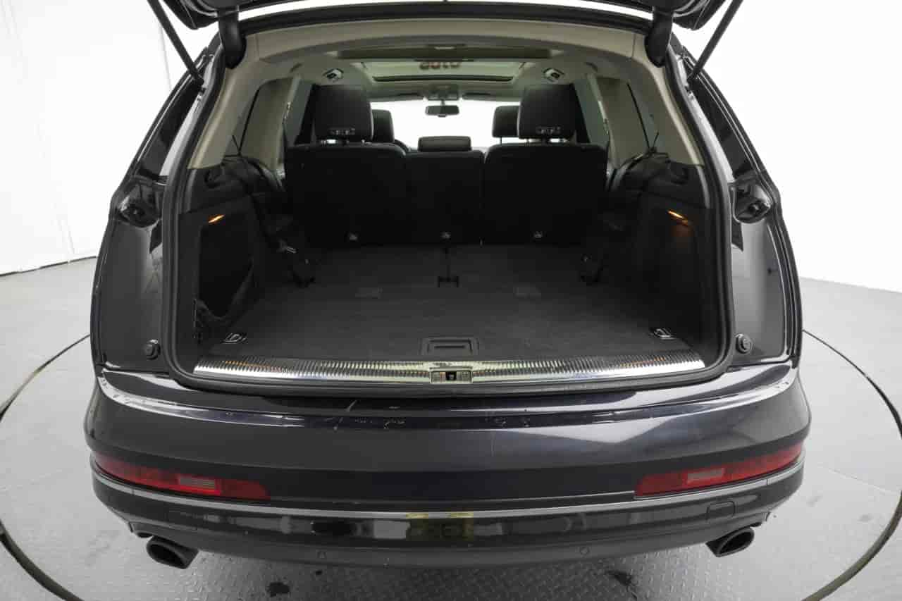 AUDI Q7 - 7