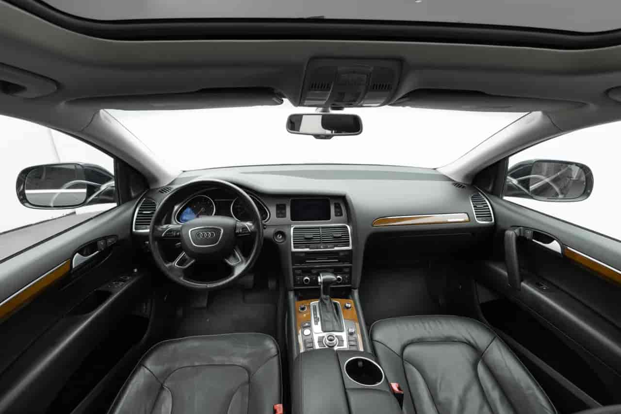 AUDI Q7 - 9