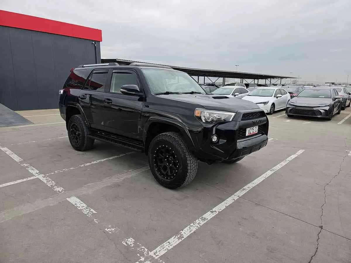 TOYOTA 4-Runner - 3