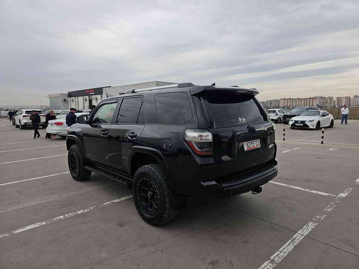 TOYOTA 4Runner - 6