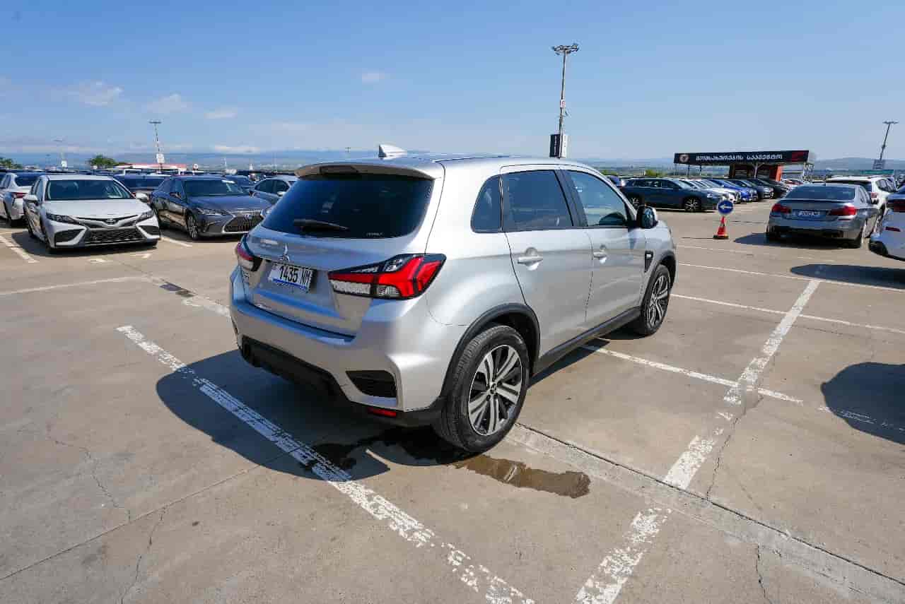MITSUBISHI Outlander Sport - 4