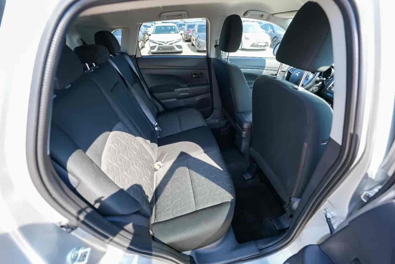 MITSUBISHI Outlander Sport - 8