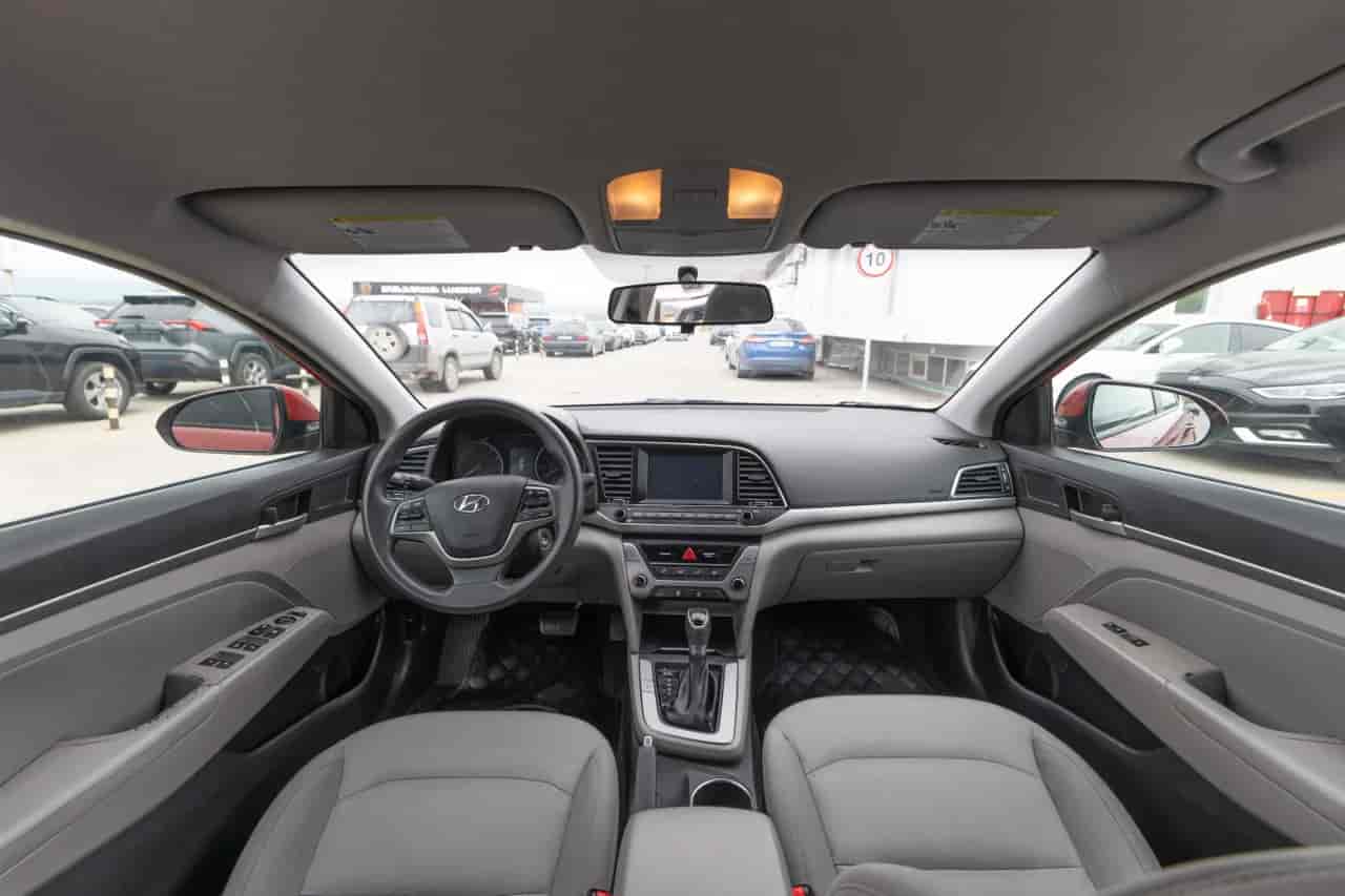 HYUNDAI Elantra - 8