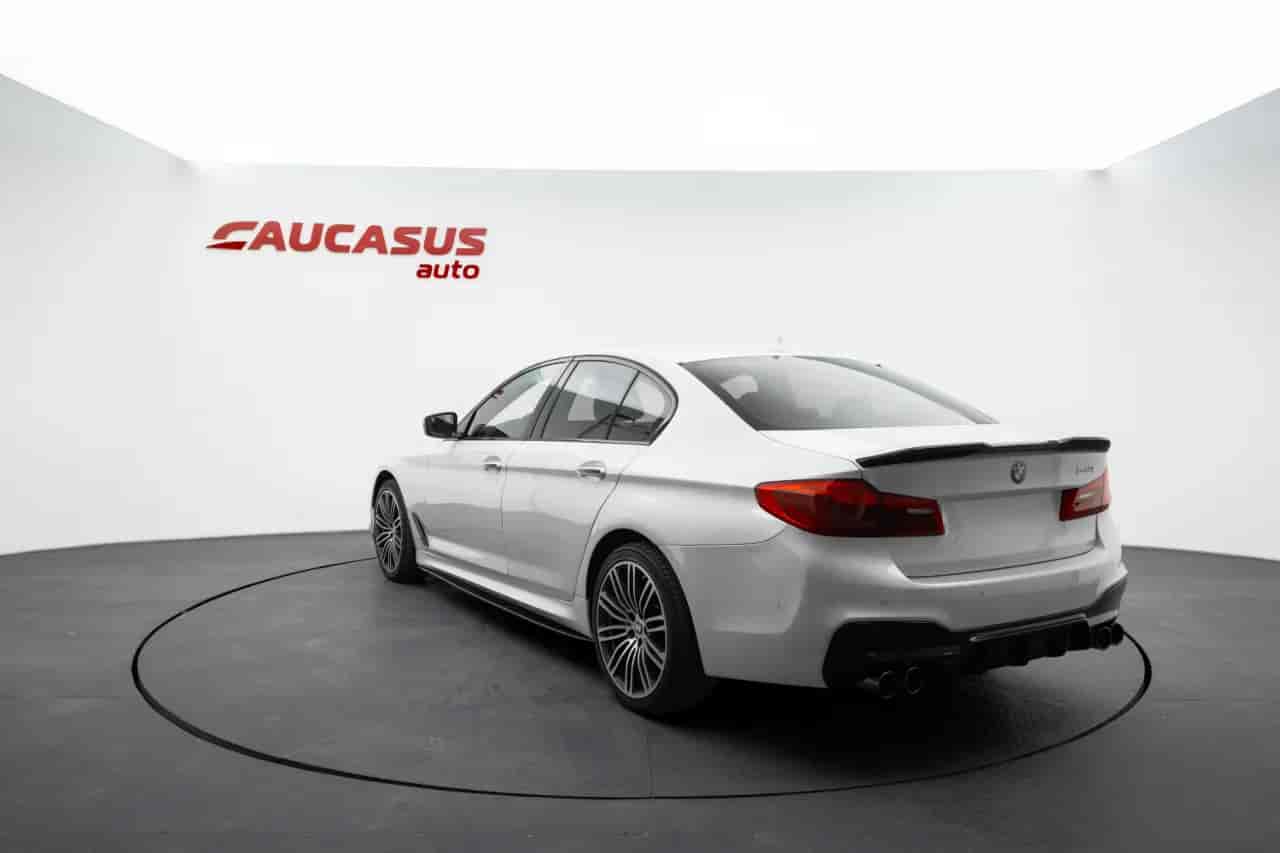 BMW 540i - 6