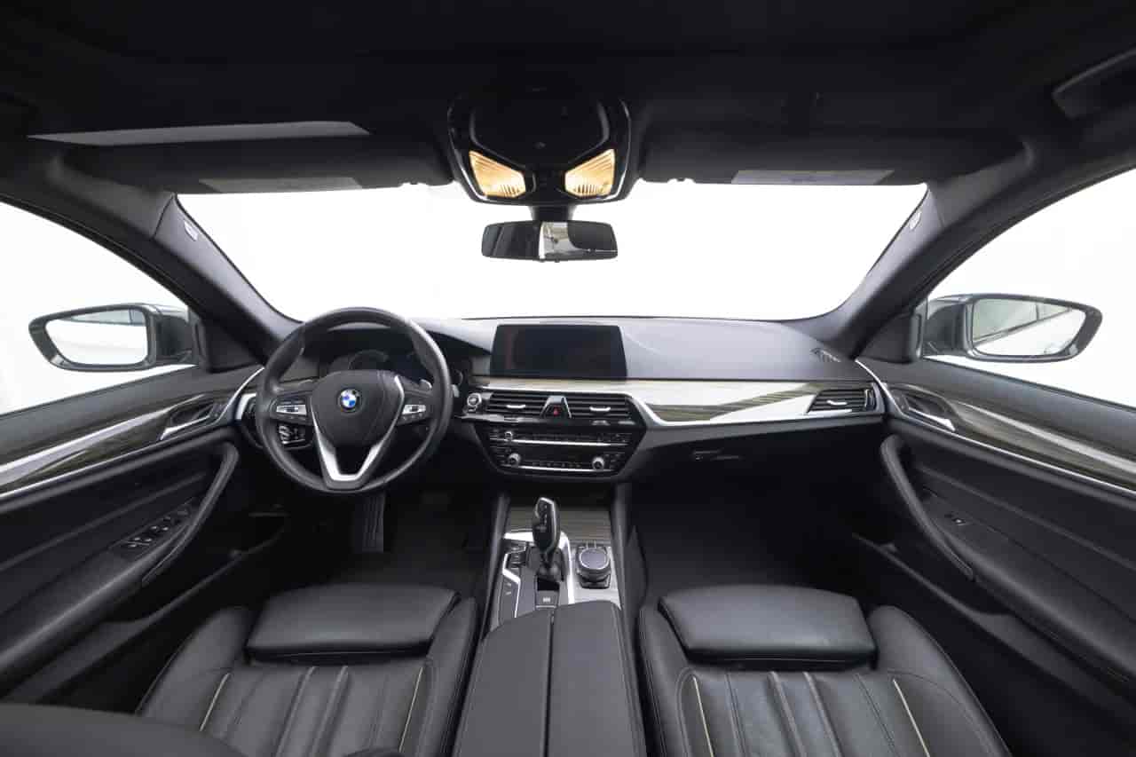 BMW 540i - 9
