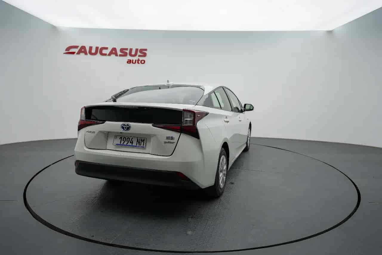 TOYOTA Prius - 4