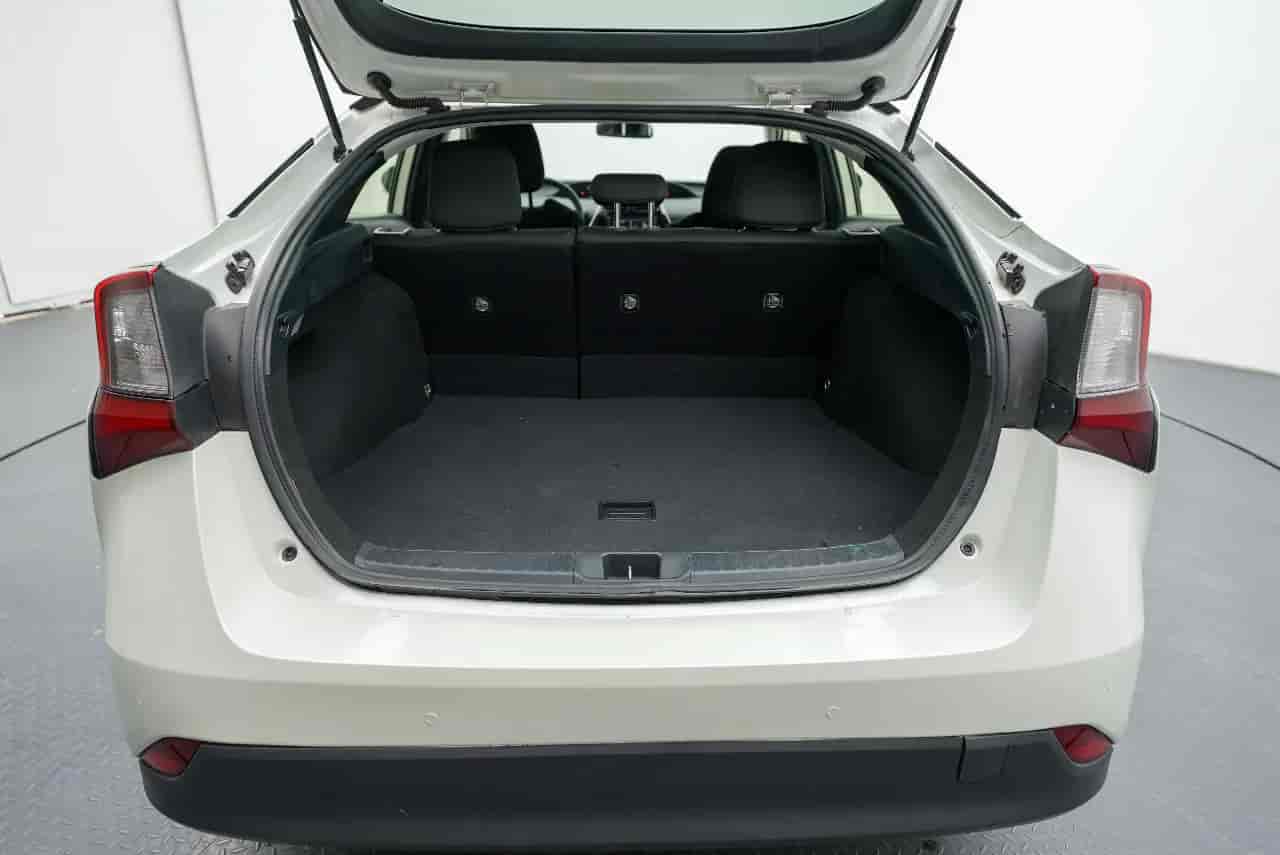 TOYOTA Prius - 7