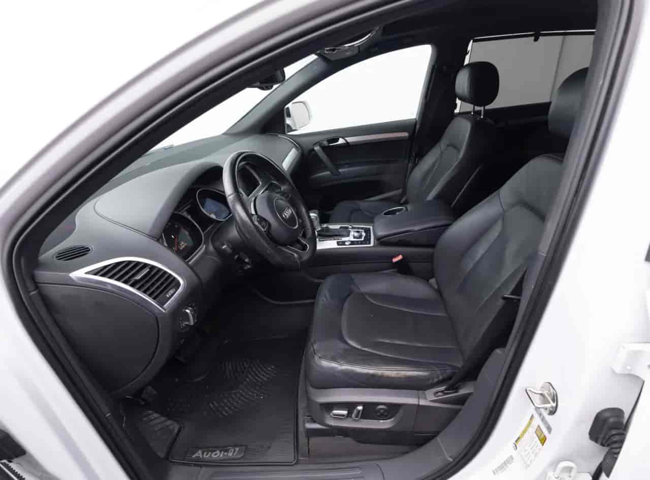 AUDI Q7 - 10