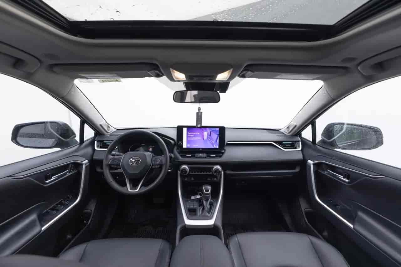 TOYOTA RAV4 - 9
