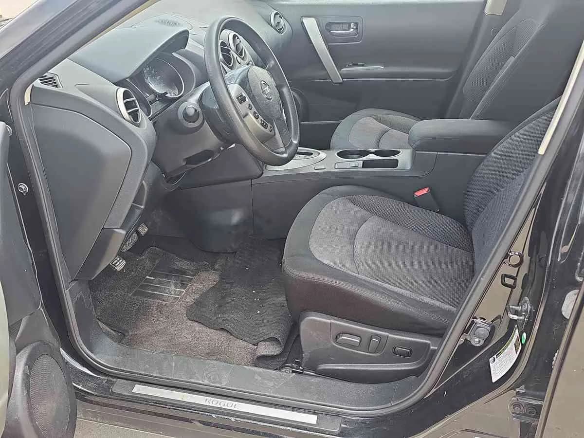 NISSAN Rogue - 10
