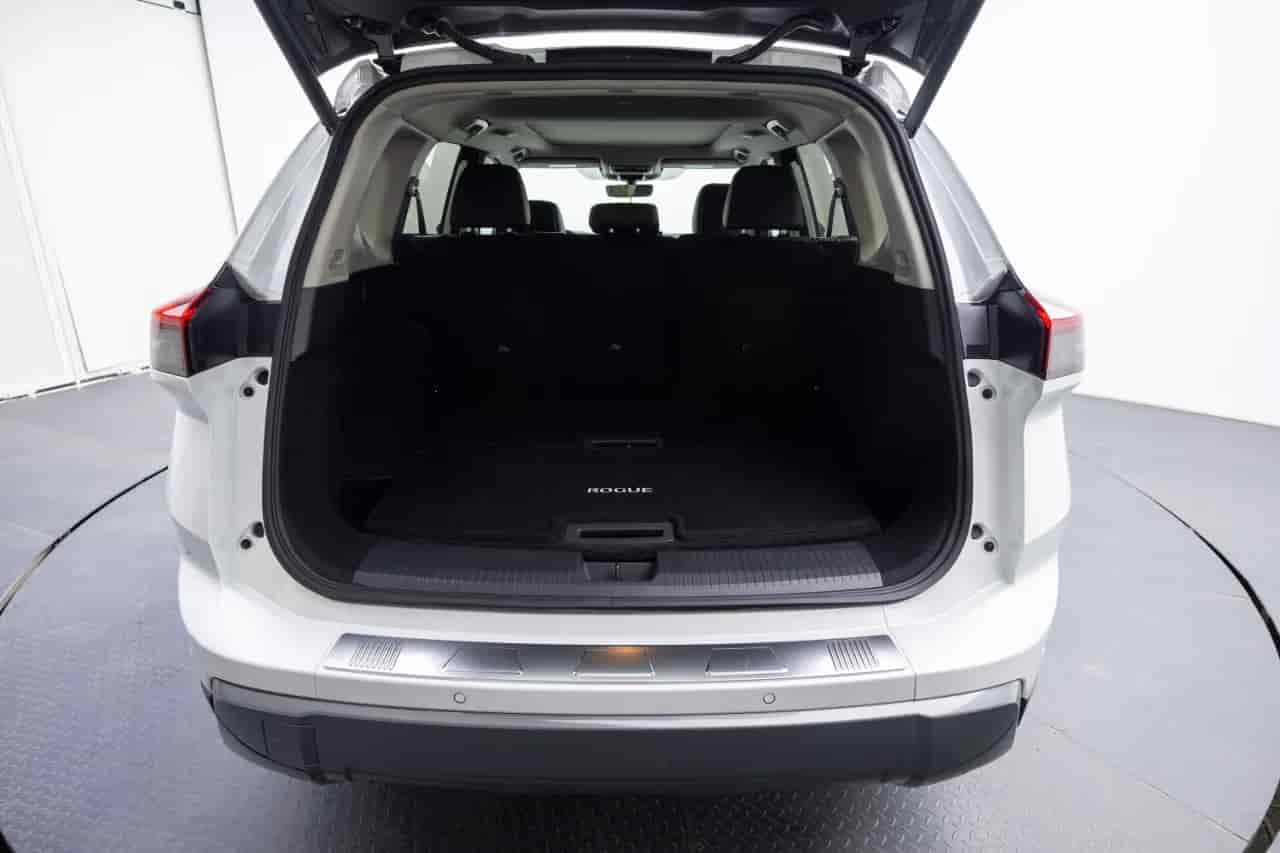 NISSAN Rogue - 7