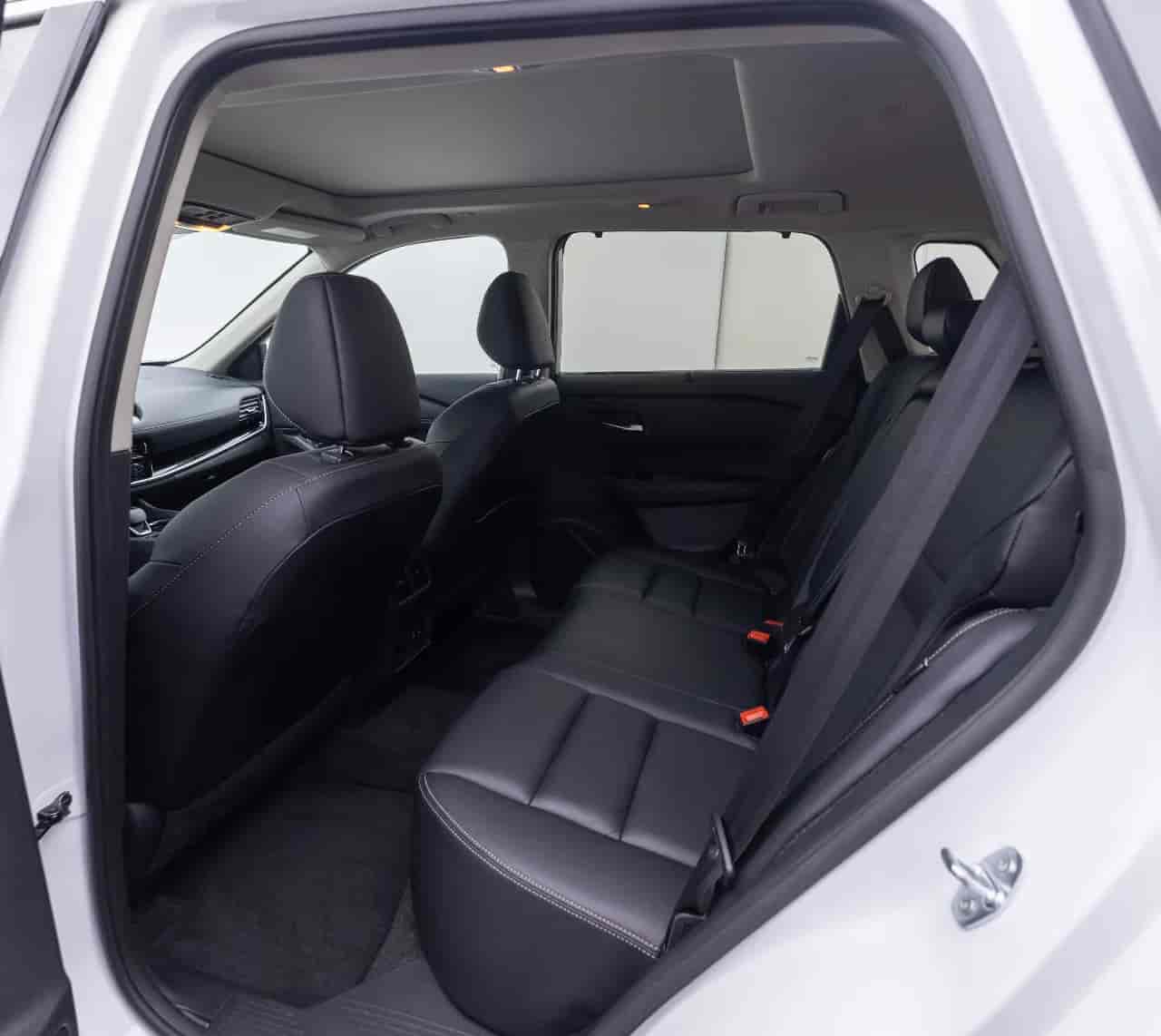NISSAN Rogue - 8