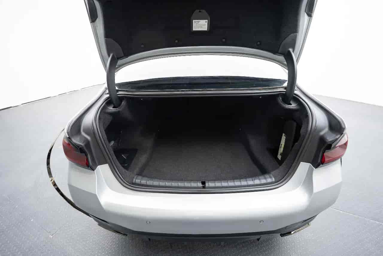 BMW 5-Series - 7