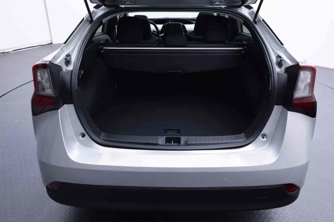 TOYOTA Prius - 7