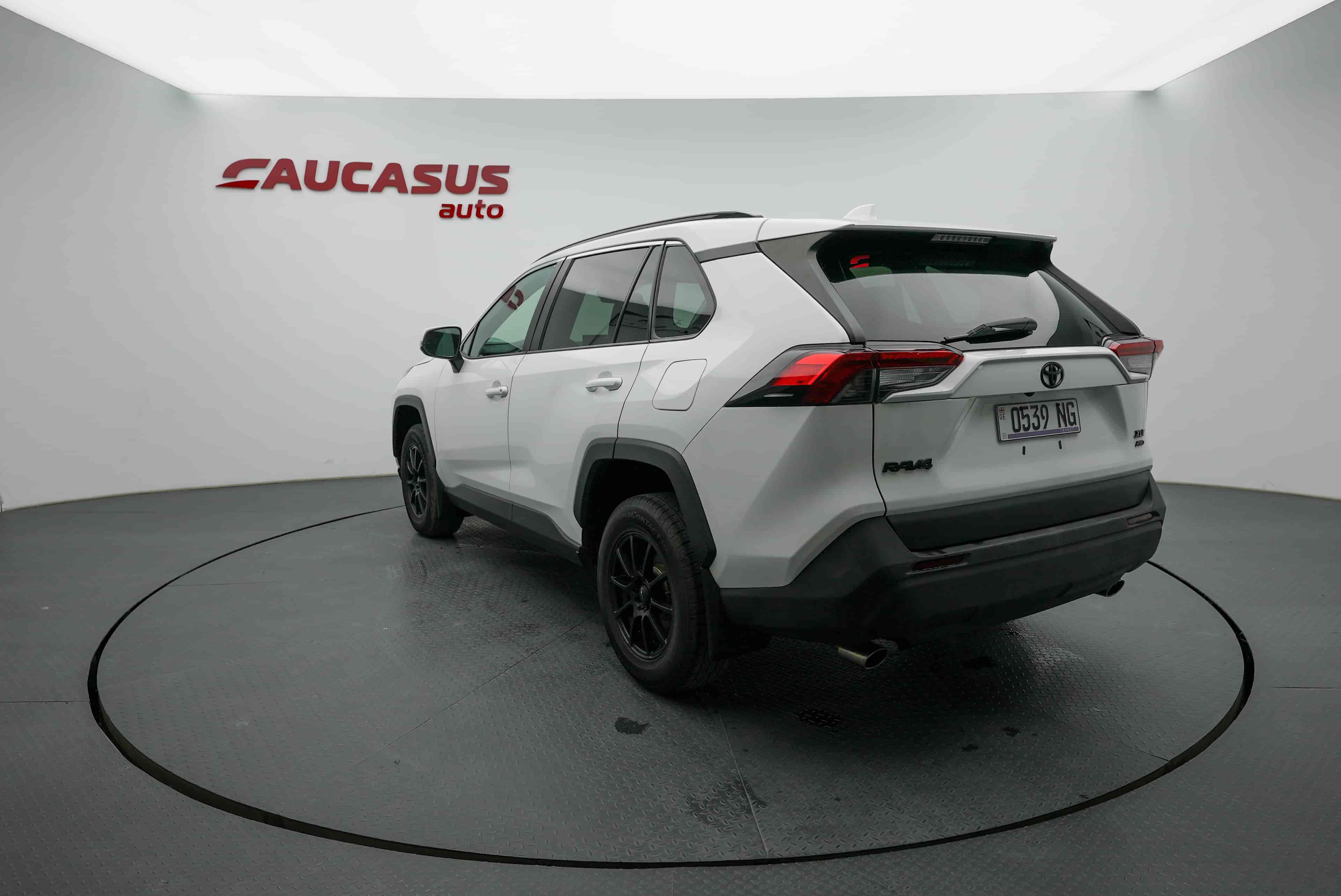 TOYOTA RAV4 - 6