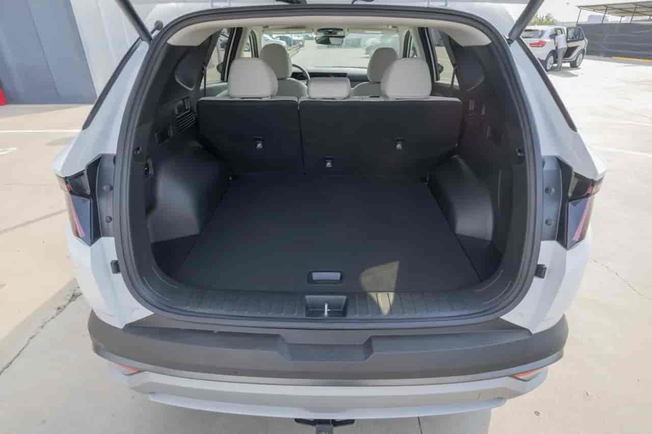 HYUNDAI Tucson - 7