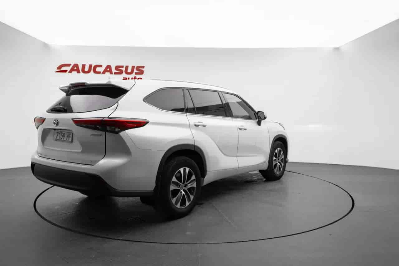 TOYOTA Highlander - 4