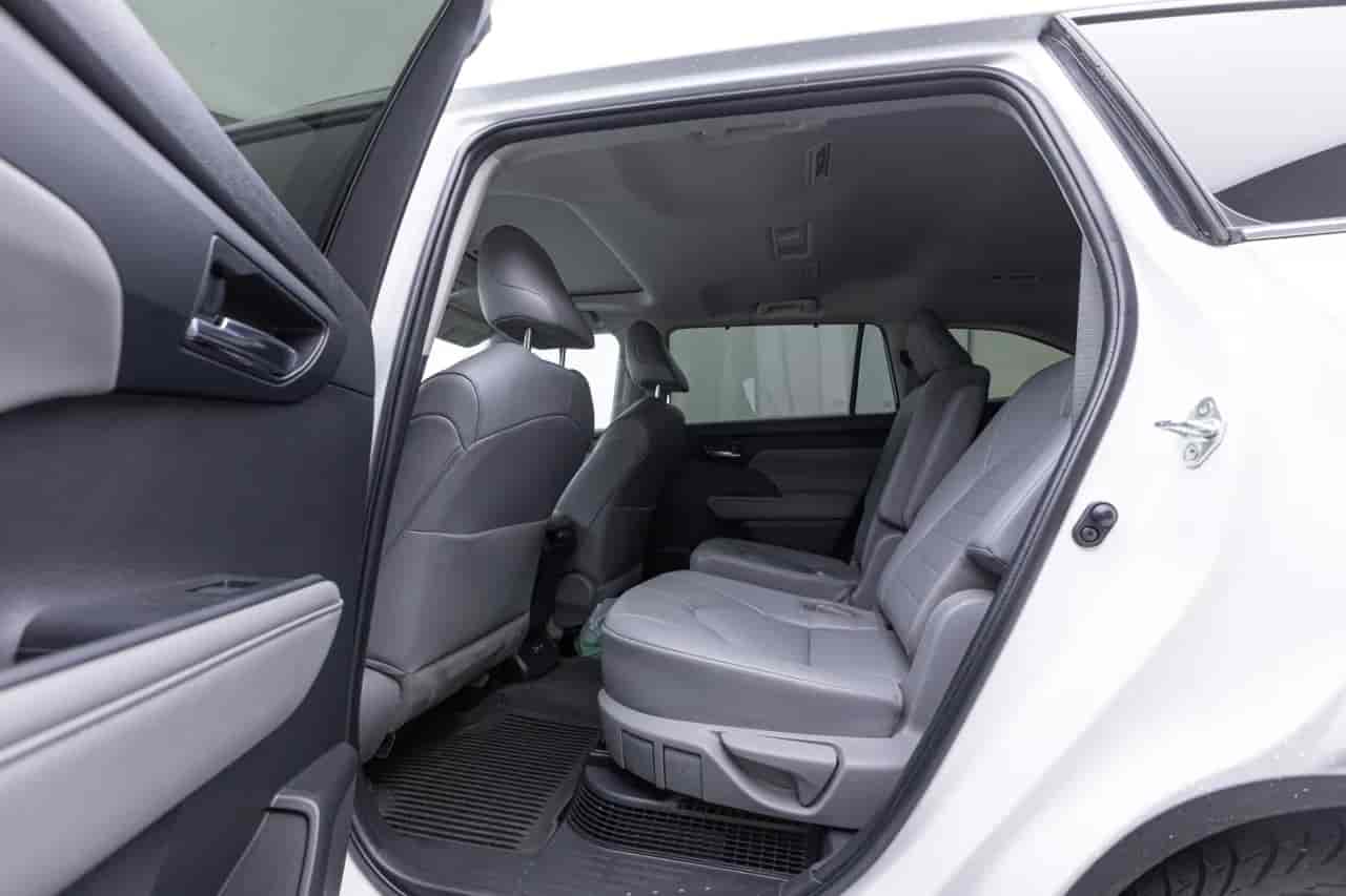 TOYOTA Highlander - 8