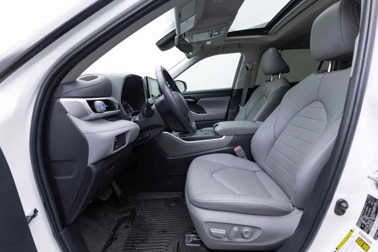 TOYOTA Highlander - 10