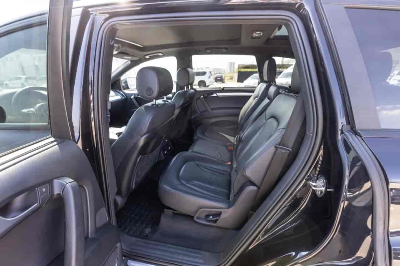 AUDI Q7 - 8