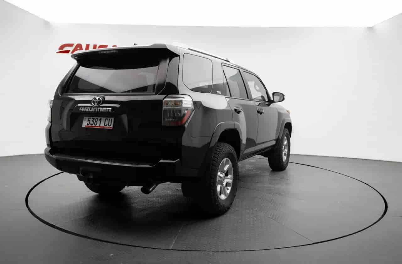 TOYOTA 4-Runner - 4