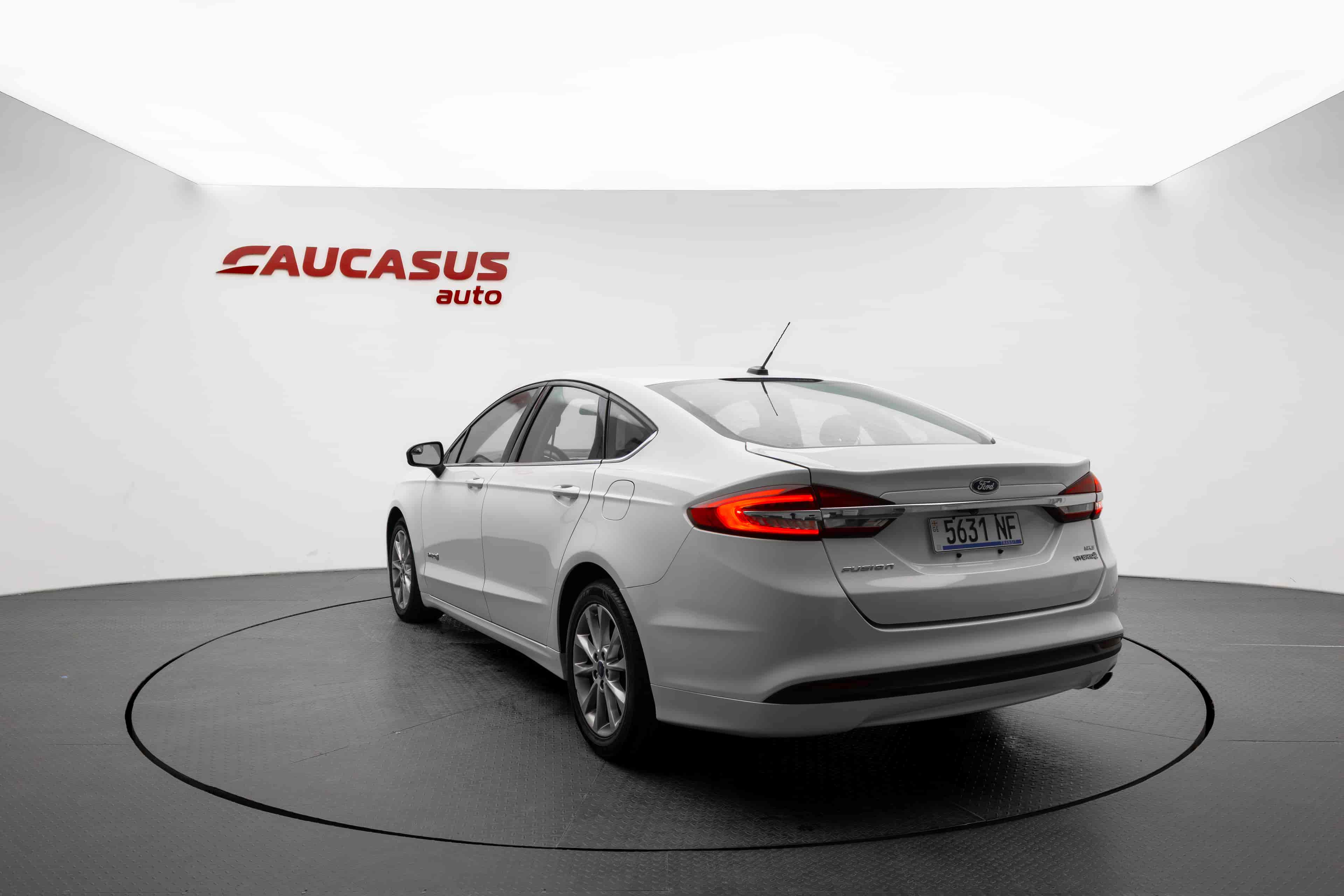 FORD Fusion - 7