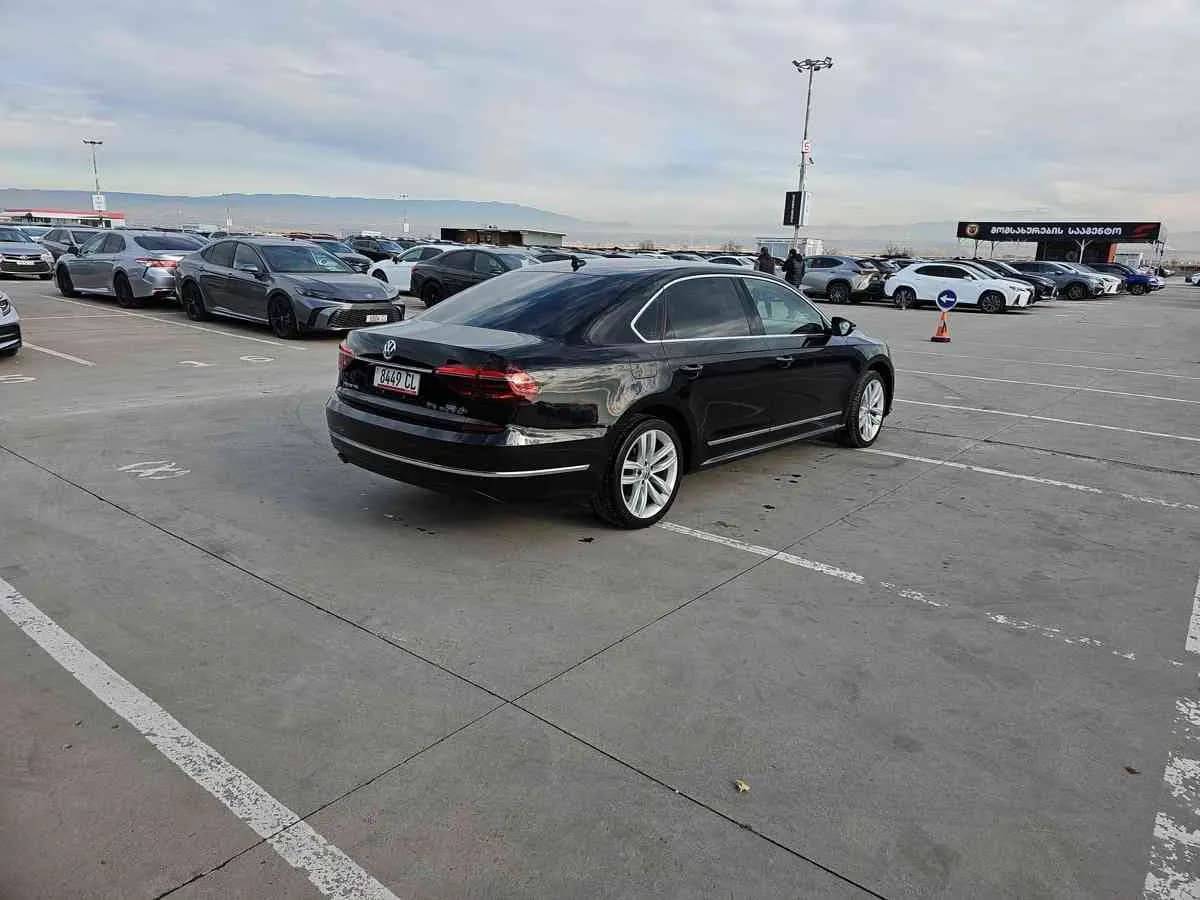 VOLKSWAGEN Passat - 4
