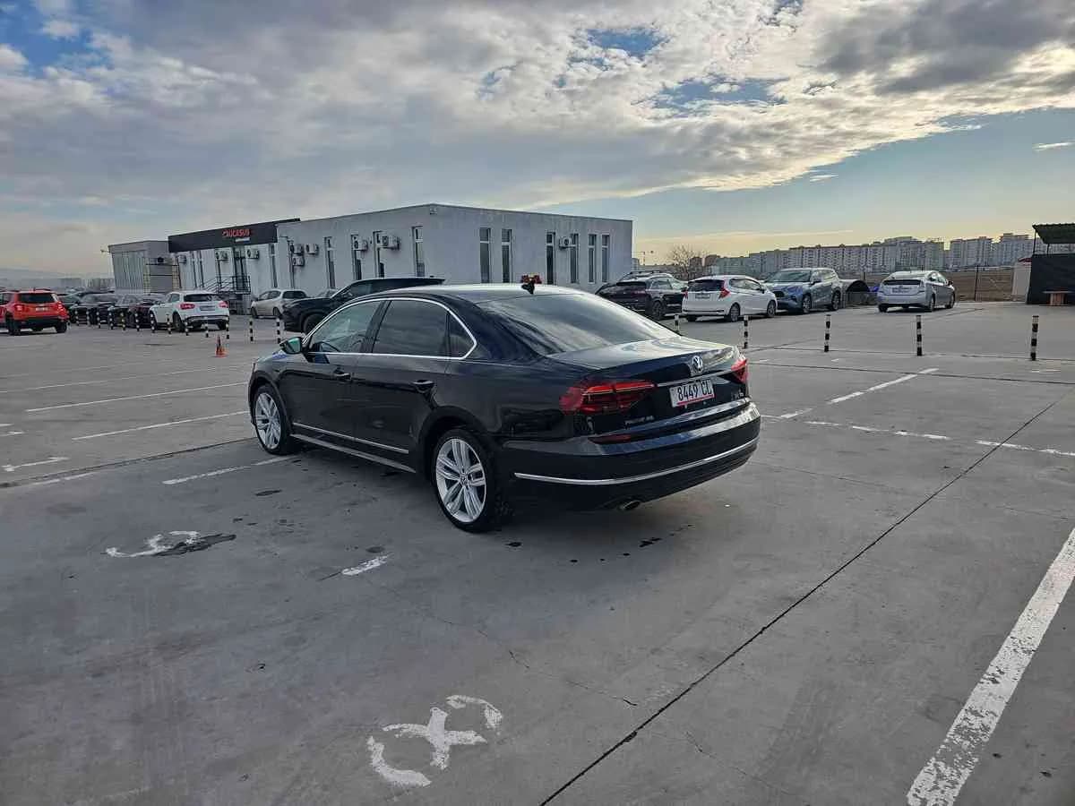 VOLKSWAGEN Passat - 6