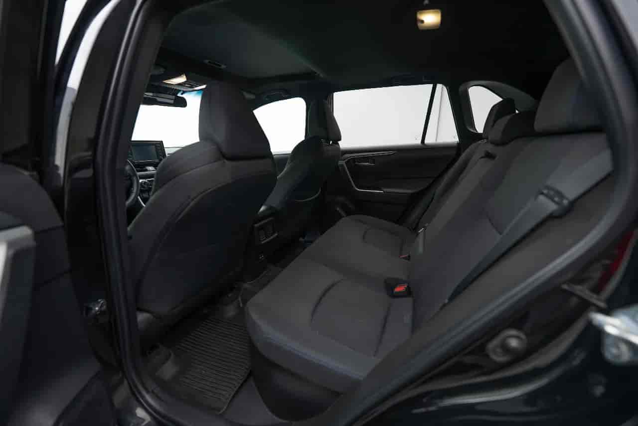TOYOTA RAV4 - 8