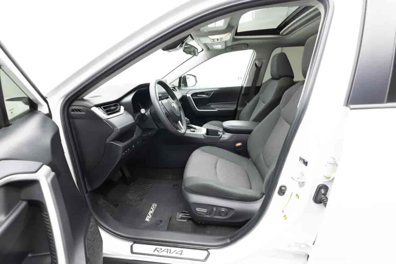 TOYOTA RAV4 - 10