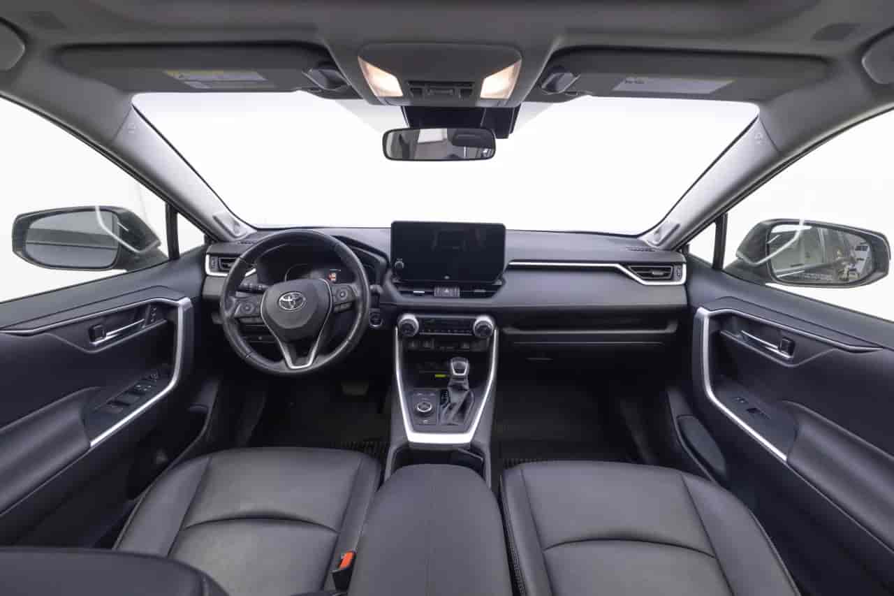 TOYOTA RAV4 - 9
