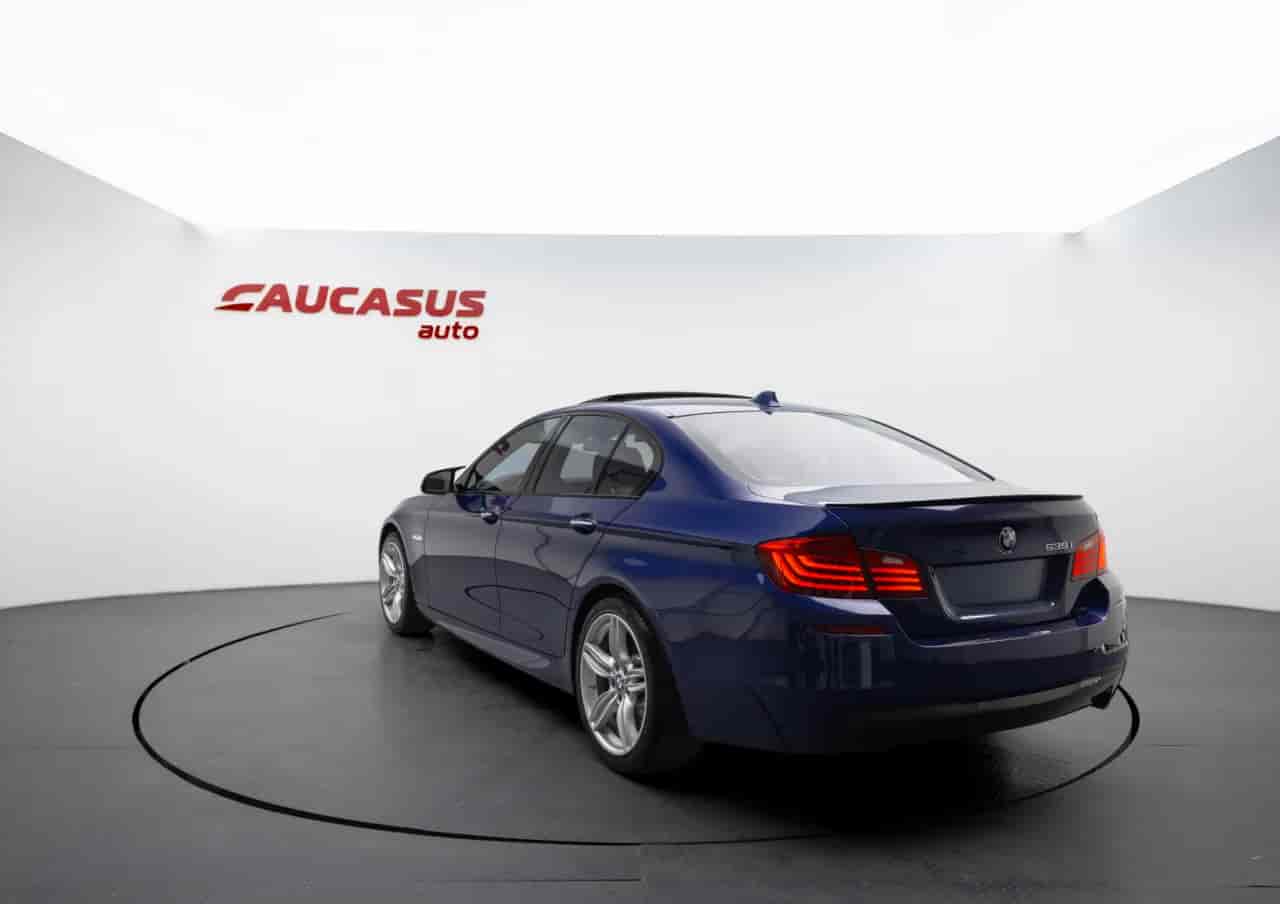 BMW 5-Series - 6