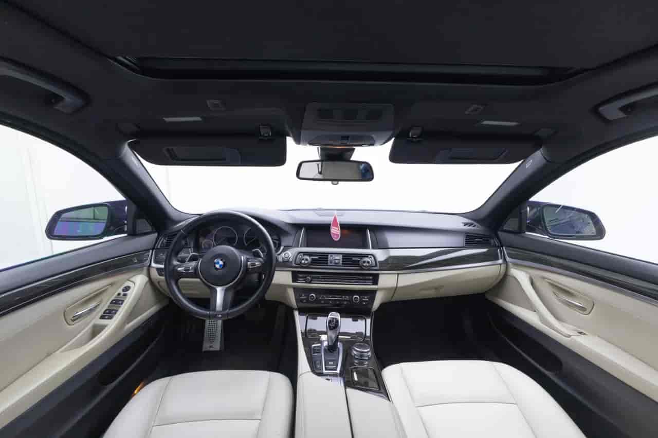 BMW 5-Series - 9