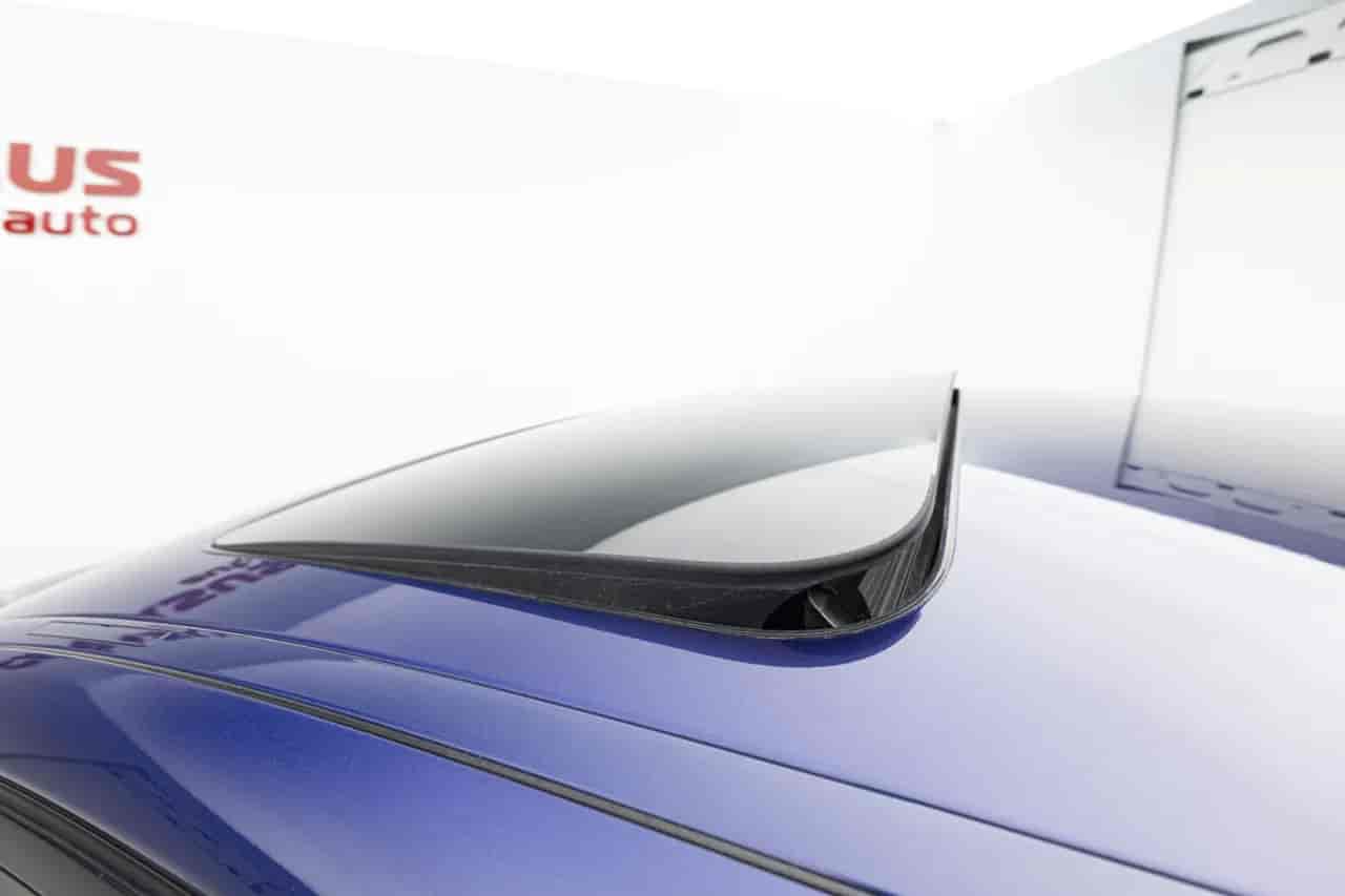 BMW 5-Series - 10