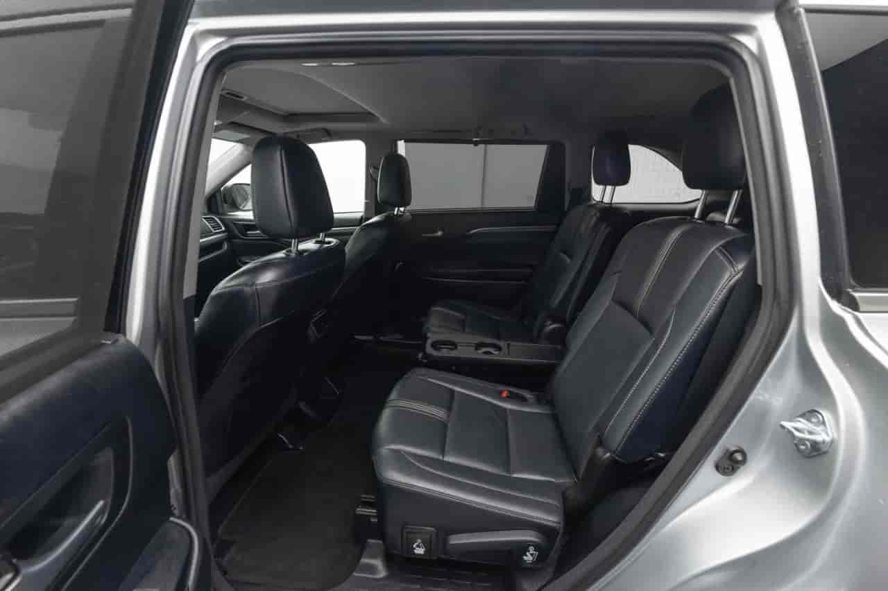 TOYOTA Highlander - 8