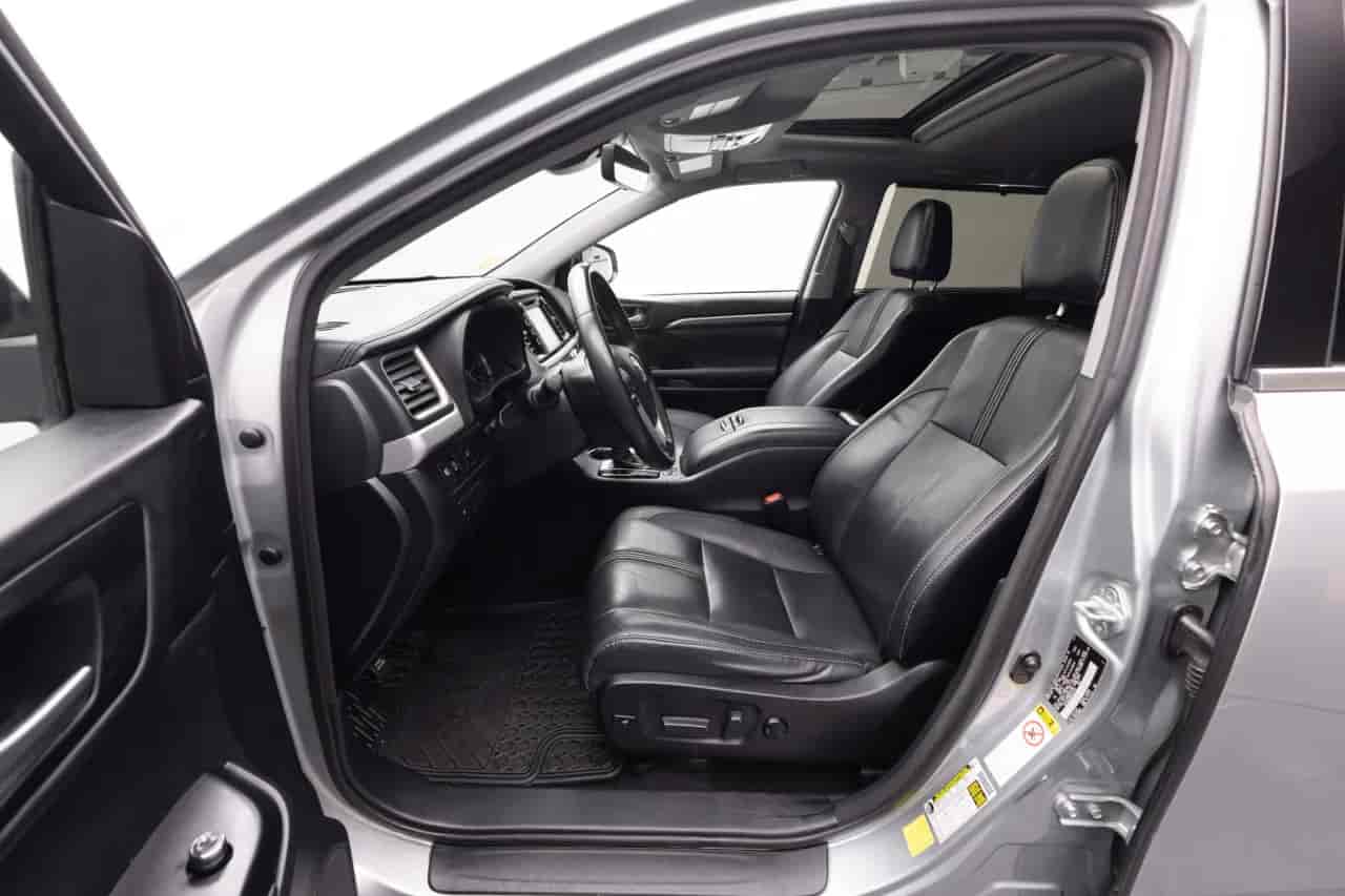 TOYOTA Highlander - 10