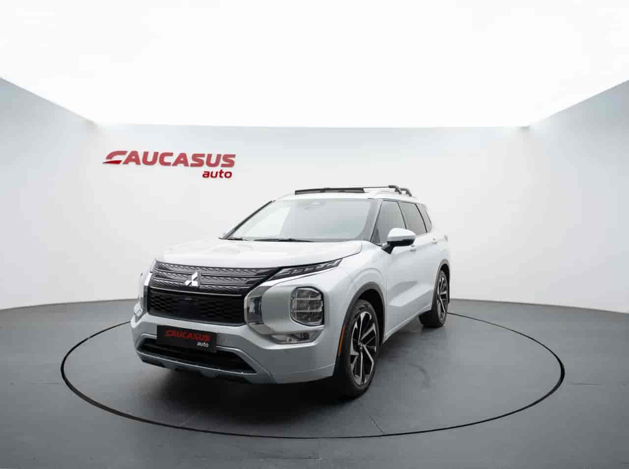 MITSUBISHI Outlander - 1