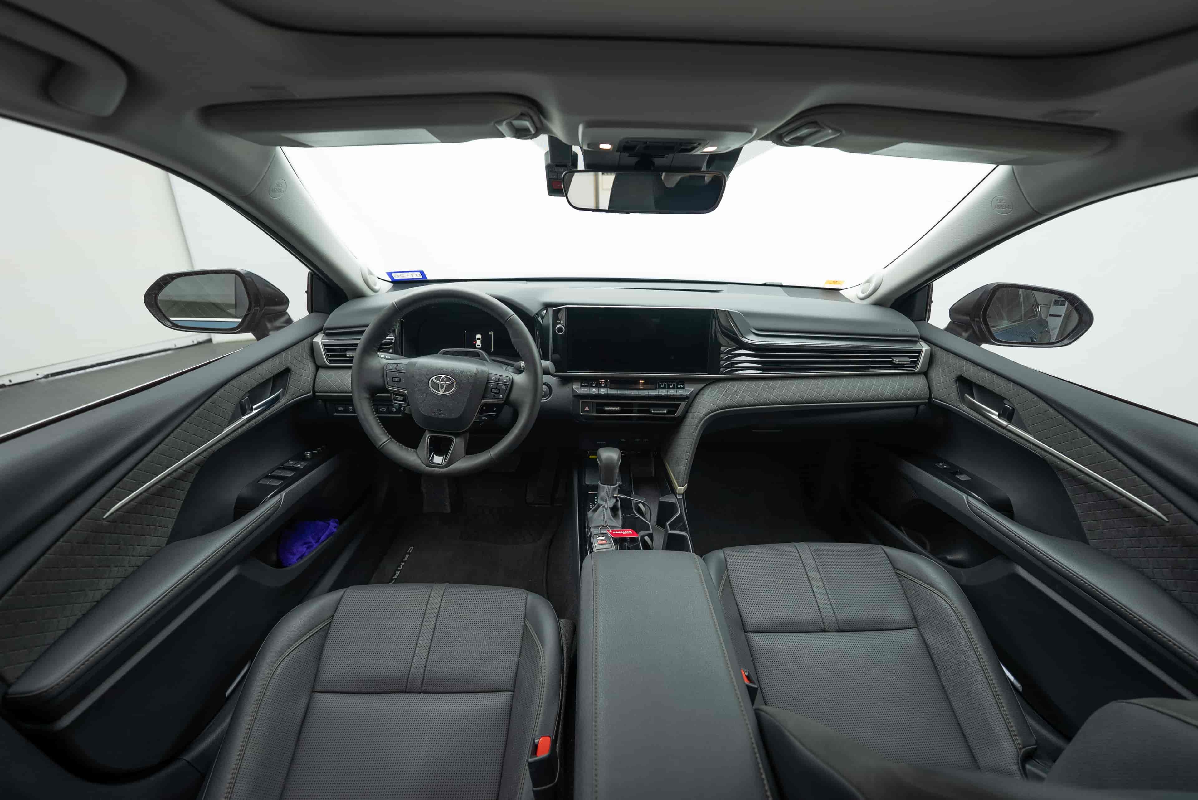 TOYOTA Camry - 9
