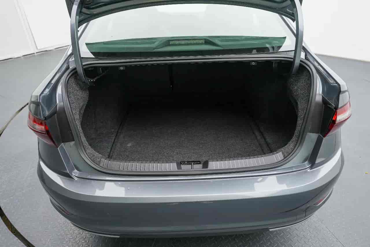 VOLKSWAGEN Jetta - 7