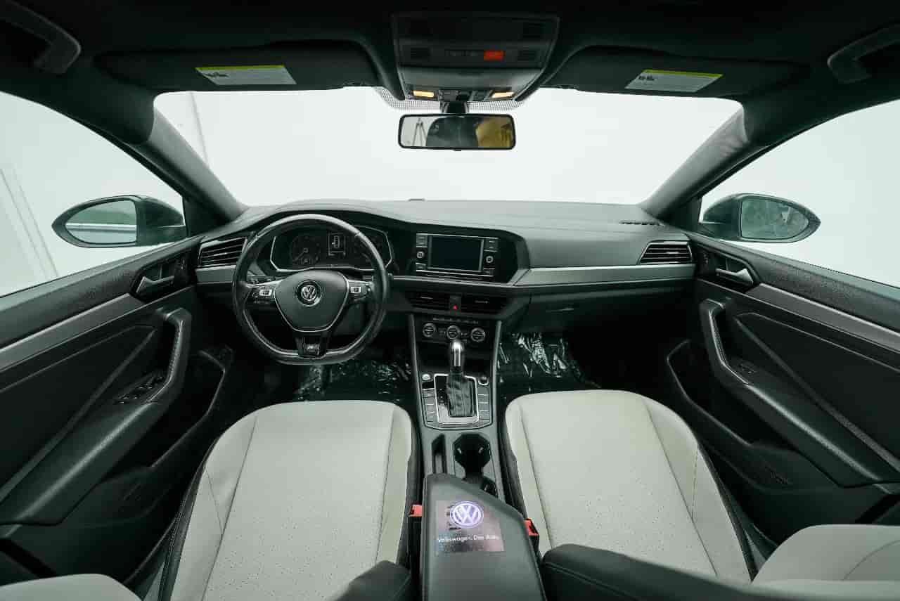 VOLKSWAGEN Jetta - 9