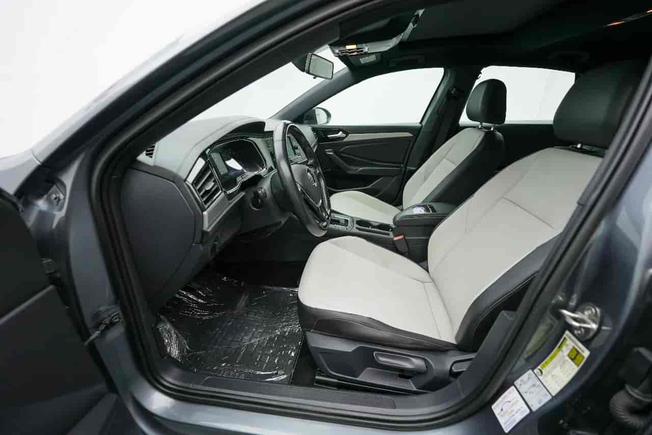 VOLKSWAGEN Jetta - 10