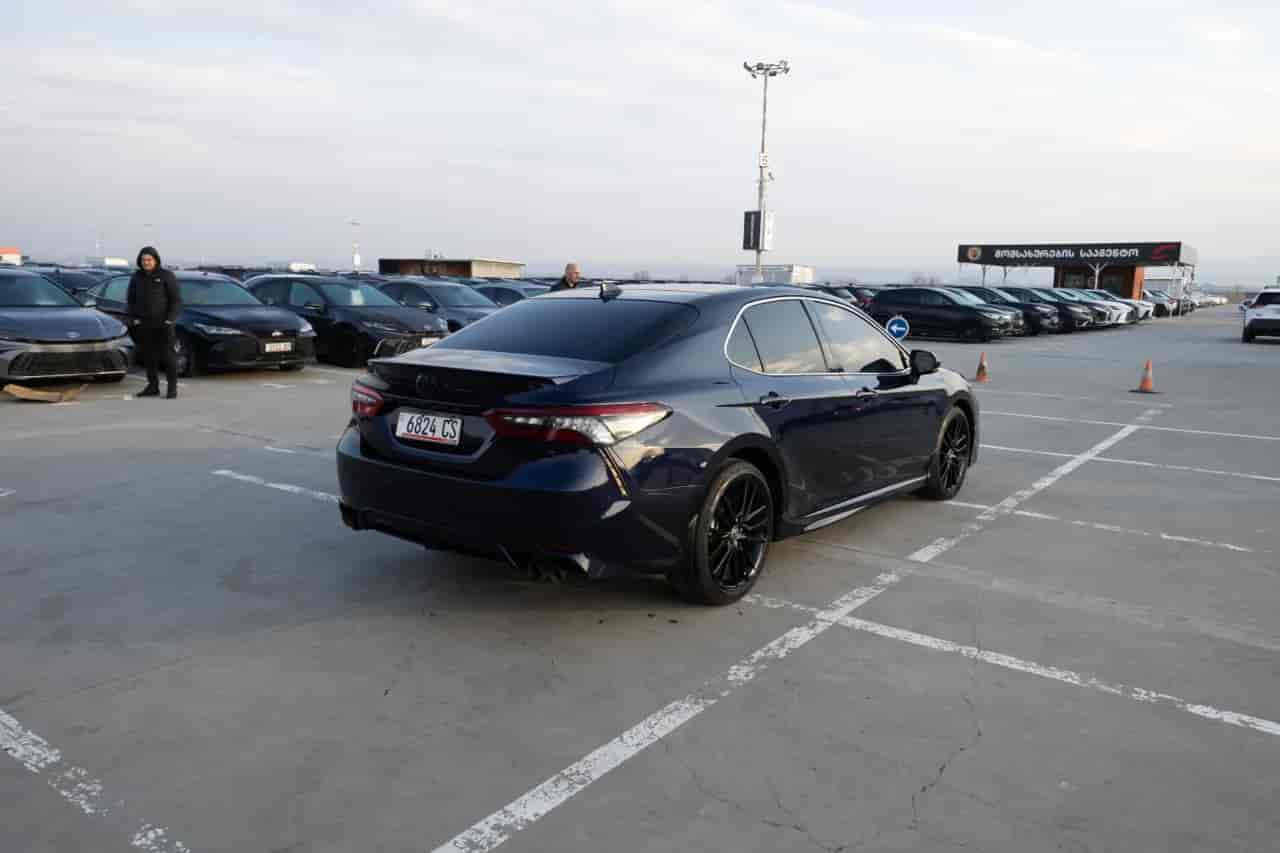 TOYOTA Camry - 4